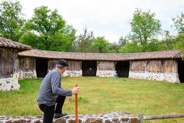 sheepfold round goualade glamping site palombiere 