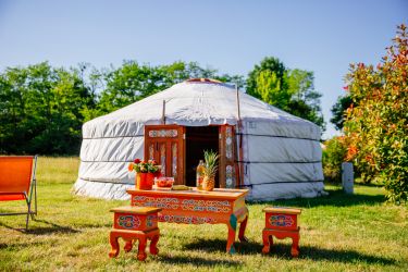 Stay in a Mongolian Yurt near Bordeaux in Giron...
